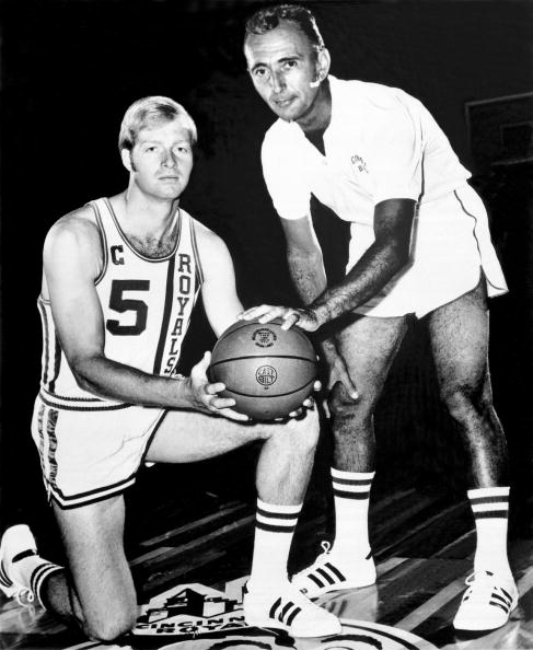 张为在场上 张为在场上