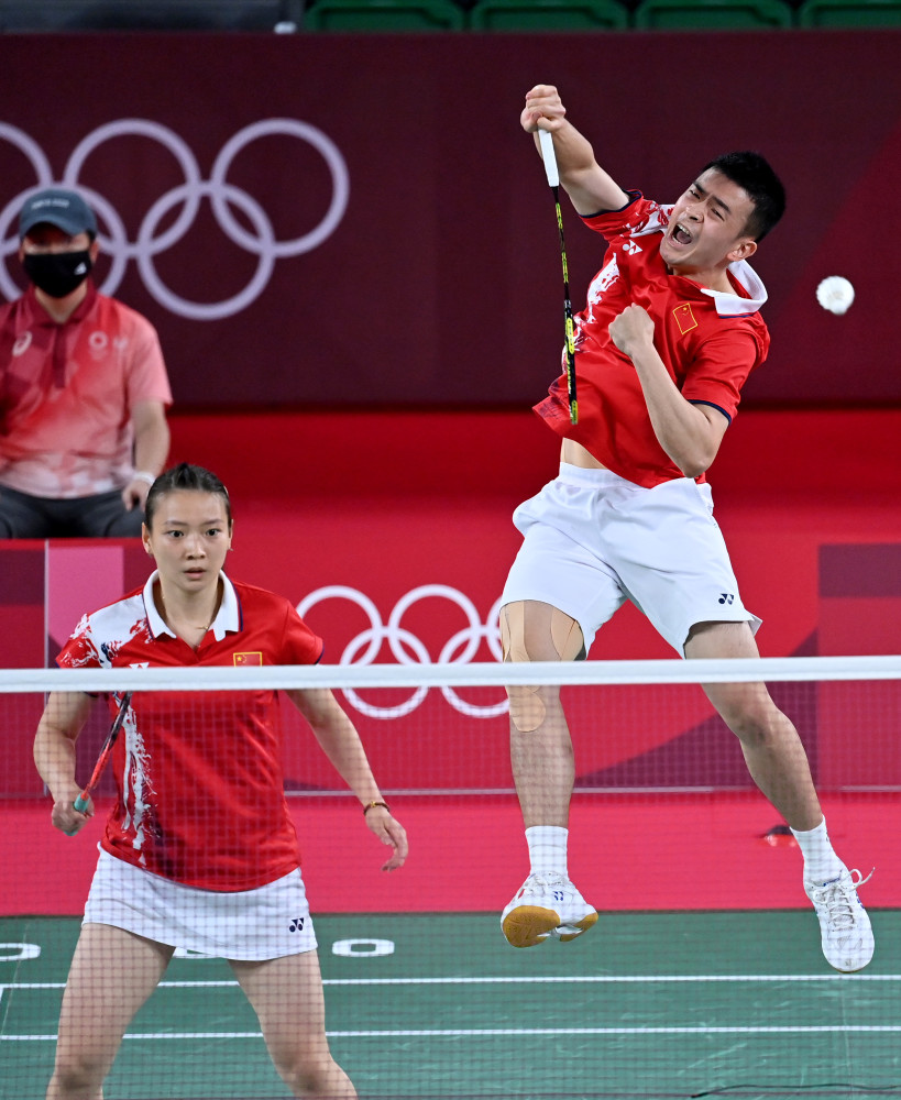 光投向这两 光投向这两