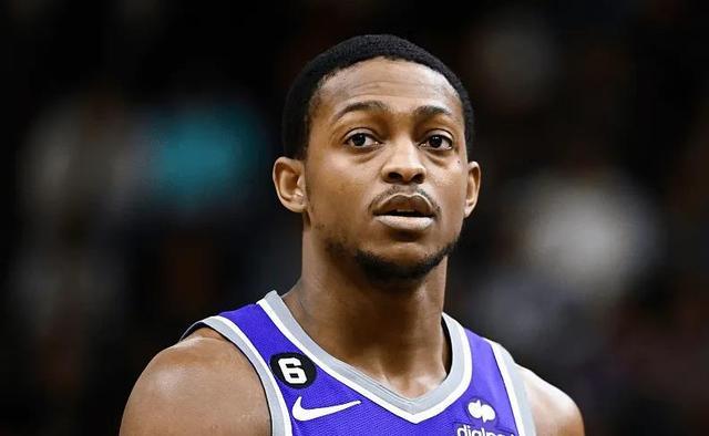 用表现回应 用表现回应