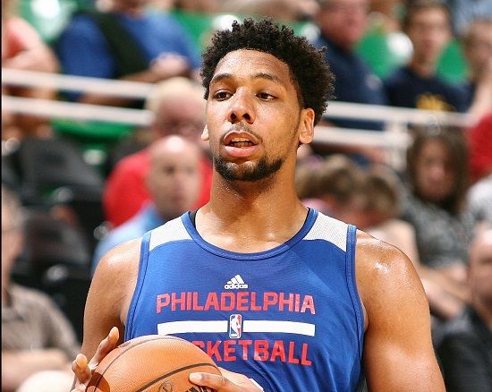 在此背景下 在此背景下